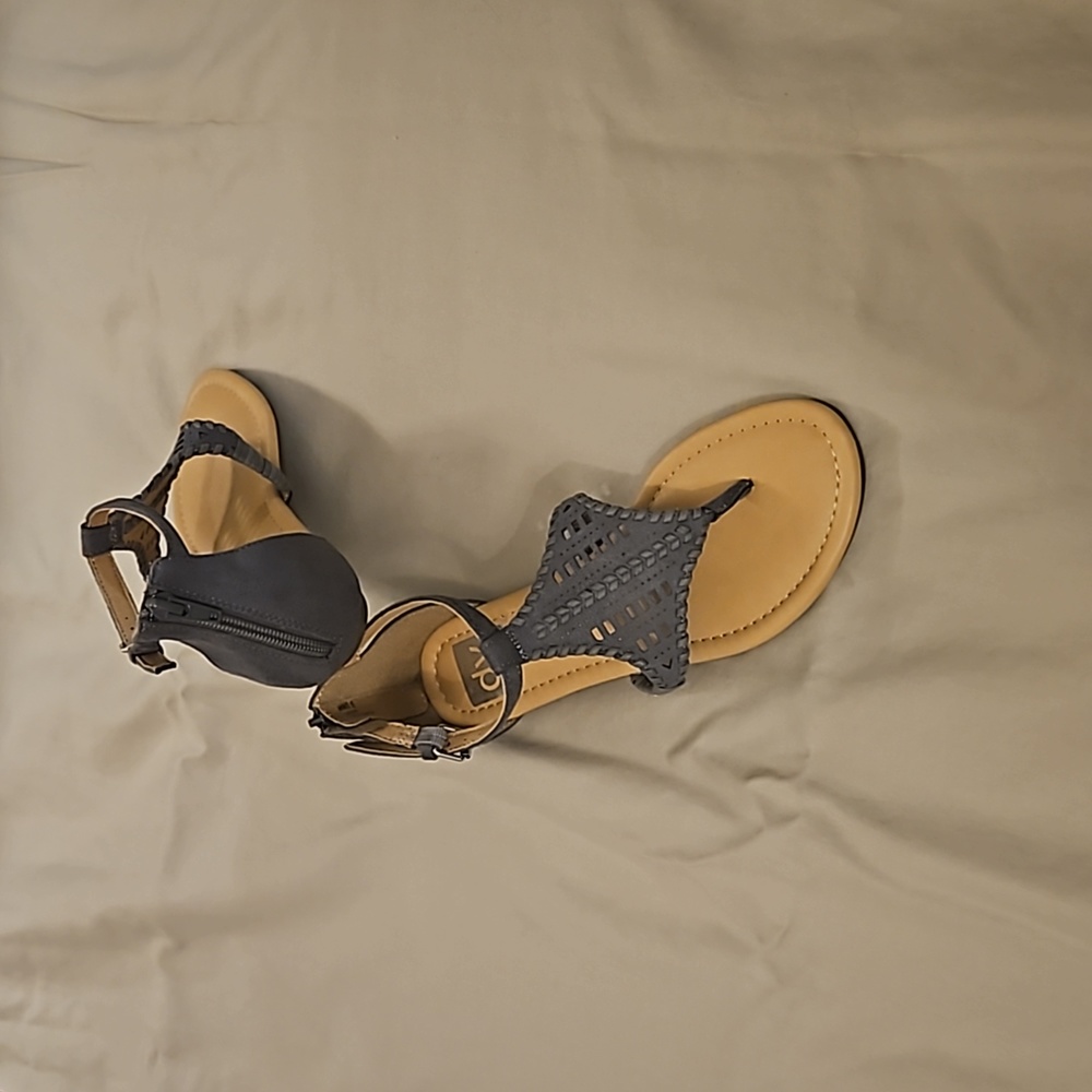 Sandals, size 6